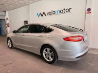 Usado Ford Mondeo Titanium 150 CV (110 kW) 2015 Gris / plata Berlina