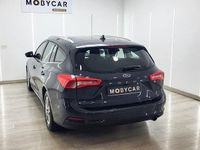 Usado Ford Focus Trend+ 120 CV (88 kW) 2021 Azul Familiar