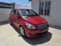 Usado Mercedes B200 140 CV (102 kW) 2007 Rojo Monovolumen