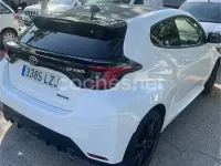 Usado Toyota Yaris 261 CV (191 kW) 2022 Blanco Utilitario