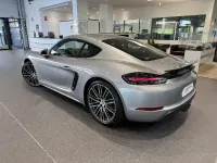 Usado Porsche 718 Cayman 300 CV (220 kW) 2025 Gris/plata Coupe