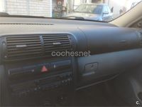 Usado Seat Toledo Stella 90 CV (66 kW) 2001 Azul Berlina