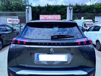 Usado Peugeot 2008 Allure 131 CV (96 kW) 2021 Gris SUV