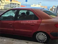 Usado Citroën Xsara Tonic 90 CV (66 kW) 1999 Granate Berlina