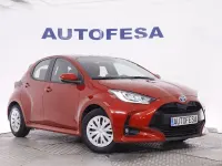 Usado Toyota Yaris Active 116 CV (85 kW) 2023 Rojo Utilitario