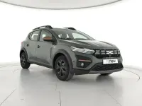 Usado Dacia Sandero Extreme 100 HP (73 kW) 2025 Verde Sedan