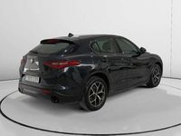 Usado Alfa Romeo Stelvio Sprint 192 CV (141 kW) 2021 Negro SUV