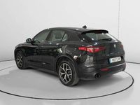 Usado Alfa Romeo Stelvio Sprint 192 CV (141 kW) 2021 Negro SUV