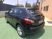 Usado Nissan Qashqai Acenta 110 CV (80 kW) 2011 Negro SUV