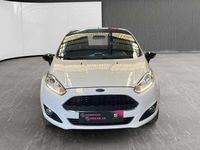 Usado Ford Fiesta Trend 86 CV (63 kW) 2017 Blanco Utilitario