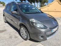 Usado Renault Clio GrandTour Expression 100 CV (73 kW) 2010 Gris / plata Familiar