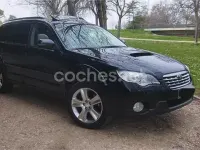 Usado Subaru Outback 150 CV (110 kW) 2008 Negro Familiar