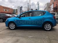 Usado Seat Ibiza I-Tech 105 CV (77 kW) 2014 Azul Berlina