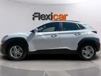 Usado Hyundai Kona 120 CV (88 kW) 2021 Blanco SUV