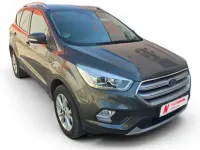 Usado Ford Kuga Titanium 150 CV (110 kW) 2019 Gris SUV