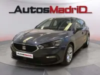 Usado Seat Leon Style 110 CV (80 kW) 2022 Gris / plata Berlina