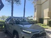 Usado Toyota RAV4 Hybrid Luxury 222 CV (163 kW) 2024 Gris / plata SUV
