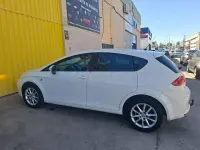 Usado Seat Leon Style 105 CV (77 kW) 2011 Blanco Utilitario