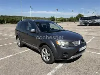 Usado Mitsubishi Outlander Intense+ 140 CV (102 kW) 2007 Gris / plata SUV