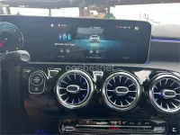 Usado Mercedes A180 109 CV (80 kW) 2019 Gris / plata Berlina