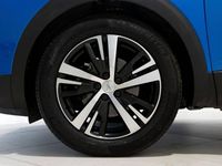 Usado Peugeot 3008 GT 130 CV (95 kW) 2021 Azul SUV