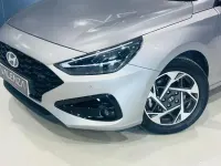 Nuevo Hyundai i30 96 CV (70 kW) 2025 Gris Berlina