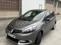 Usado Renault Scenic E-Tech Life 115 CV (84 kW) 2015 Gris / plata Monovolumen