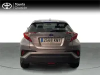 Usado Toyota C-HR Advance 122 CV (89 kW) 2018 Gris / plata SUV