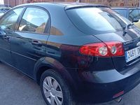 Usado Chevrolet Lacetti 109 CV (80 kW) 2004 Negro Berlina
