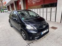 Usado Toyota Aygo City 68 CV (50 kW) 2014 Negro Utilitario