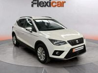 Usado Seat Arona Ecomotive 95 CV (69 kW) 2018 Blanco SUV
