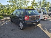Begagnad VW Polo Highline 100 HK (73 kW) 2003 Svart Sedan