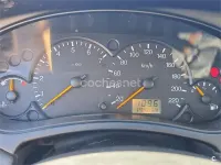 Begagnad Ford Focus Ghia 100 HK (73 kW) 2000 Röd Sedan