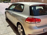 Usado VW Golf VII Advance 105 CV (77 kW) 2012 Gris / plata Berlina