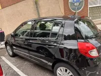 Usado Renault Clio IV Expression 75 CV (55 kW) 2012 Negro Berlina