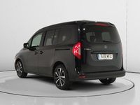 Käytetty Mercedes T180 Style 117 HP (86 kW) 2023 Musta Tila-auto