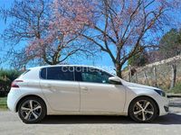 Usado Peugeot 308 Allure 92 CV (67 kW) 2015 Blanco Berlina