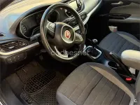 Usado Fiat Tipo Easy 95 CV (69 kW) 2016 Gris / plata Berlina