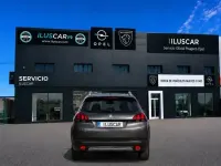 Usado Peugeot 2008 Allure 110 CV (80 kW) 2018 Gris SUV