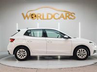 Usado Skoda Fabia 95 CV (69 kW) 2022 Blanco Berlina