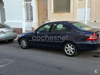 Usado Mercedes C240 Elegance 170 CV (125 kW) 2000 Azul Berlina