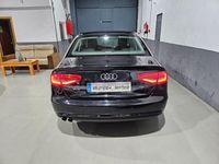 Usado Audi A4 143 CV (105 kW) 2012 Negro Berlina