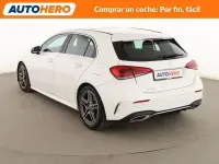 Usado Mercedes A180 AMG line 136 CV (100 kW) 2020 Blanco Berlina