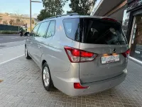 Usado SsangYong Rodius Limited 178 CV (130 kW) 2016 Gris / plata Monovolumen
