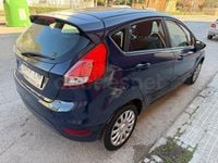 Usado Ford Fiesta Trend 100 CV (73 kW) 2015 Azul Berlina