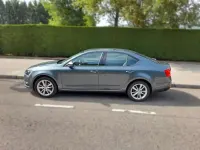 Usado Skoda Octavia 110 CV (80 kW) 2017 Gris Berlina