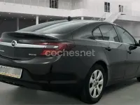 Usado Opel Insignia Selective 140 CV (102 kW) 2015 Marrón Berlina