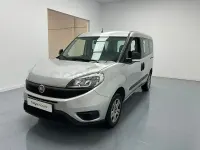 Usado Fiat Doblò Active 90 CV (66 kW) 2015 Gris / plata Monovolumen