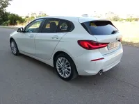 Usado BMW 118 136 CV (100 kW) 2022 Blanco Utilitario
