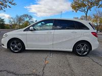 Usado Mercedes B180 109 CV (80 kW) 2015 Blanco Monovolumen